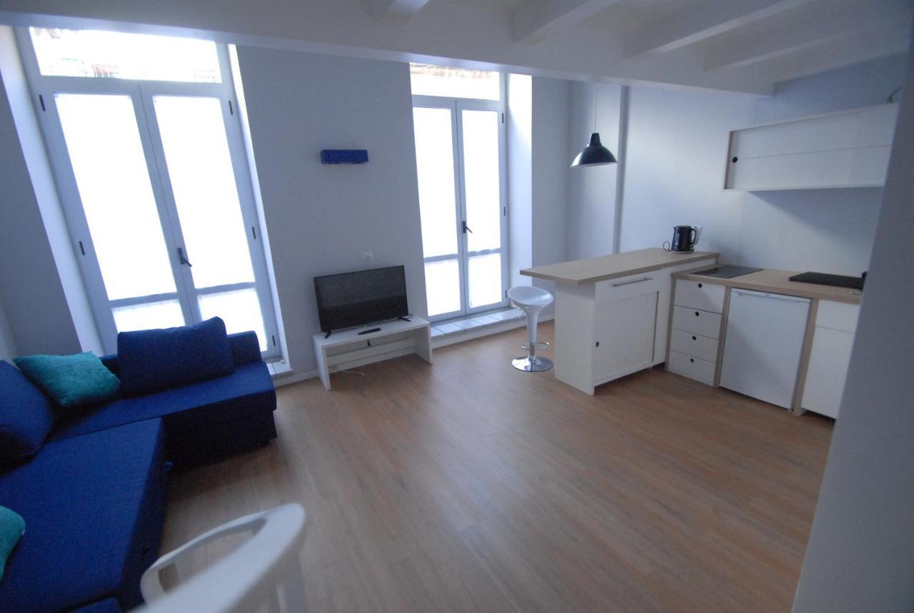 Vicool Apartments - Centro Storico Napoli Ngoại thất bức ảnh